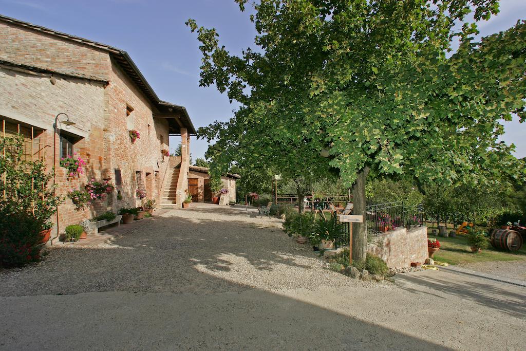 Podere Il Pero Siena Exterior photo